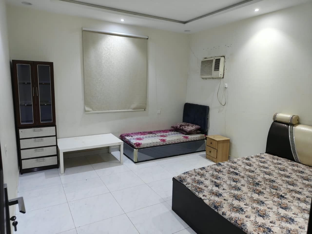 Jeddah, Rooms for Rent, SAR 1000/month,  One Room In A 2BHK Flat In Al-Fadeylah, Opposite Khumrah/Qryniah/Khomra For One Person.