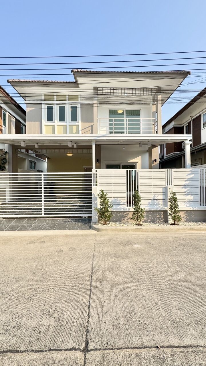 Bangkok, Real Estate For Sale, THB 3490000,  3 BR,  42 Sq. Feet,  ขายด่วน! บ้านแฝดไซส์ใหญ่ สไตล์บ้าน
