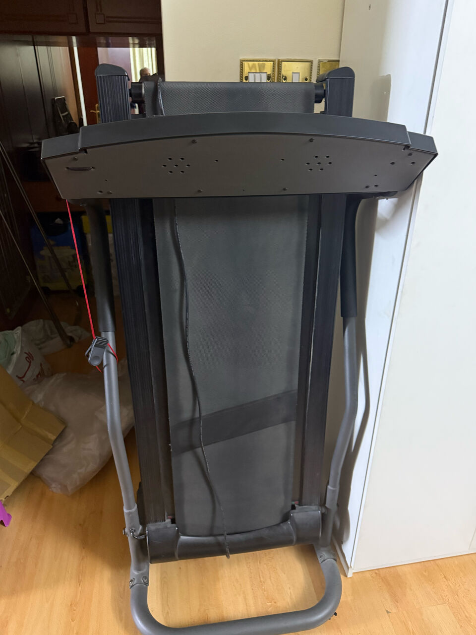 Juffair, Bicycles, BHD 90,  Good Condition Treadmill For Sale.