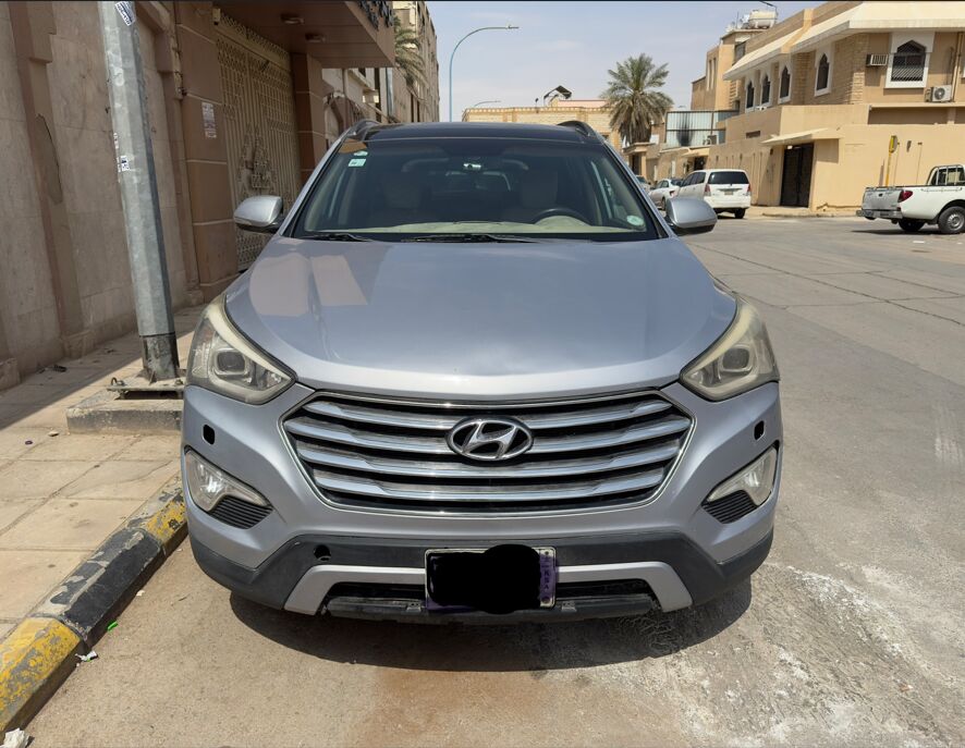 Al Wizarat, Vehicles, Cars & Trucks , SAR 31000,  Hyundai Grand Santa Fe 2014 Full Option 7 Seater,  2014,  Automatic,  278486 KM,  Hyundai Grand Santa Fe  Full Option 7-seater