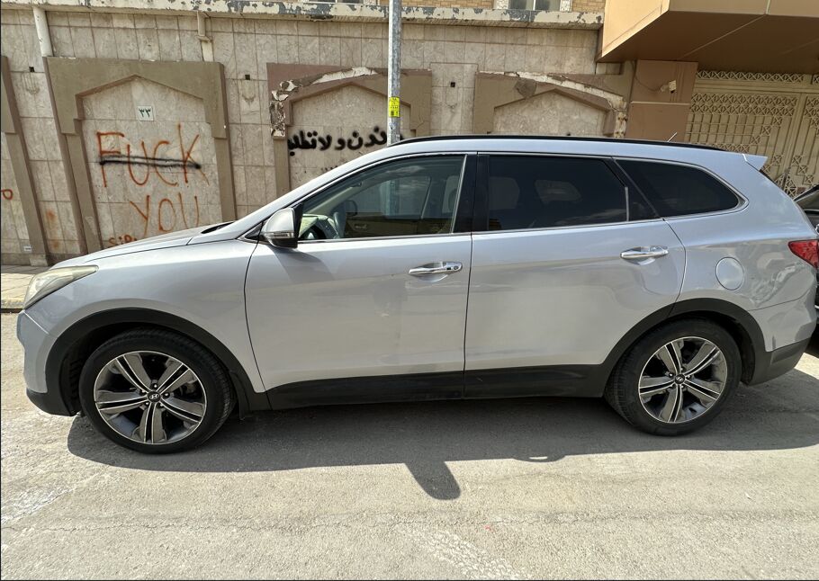 Al Wizarat, Vehicles, Cars & Trucks , SAR 31000,  Hyundai Grand Santa Fe 2014 Full Option 7 Seater,  2014,  Automatic,  278486 KM,  Hyundai Grand Santa Fe  Full Option 7-seater