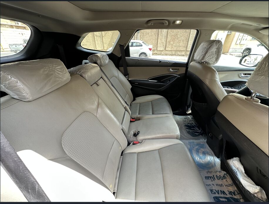 Al Wizarat, Vehicles, Cars & Trucks , SAR 31000,  Hyundai Grand Santa Fe 2014 Full Option 7 Seater,  2014,  Automatic,  278486 KM,  Hyundai Grand Santa Fe  Full Option 7-seater