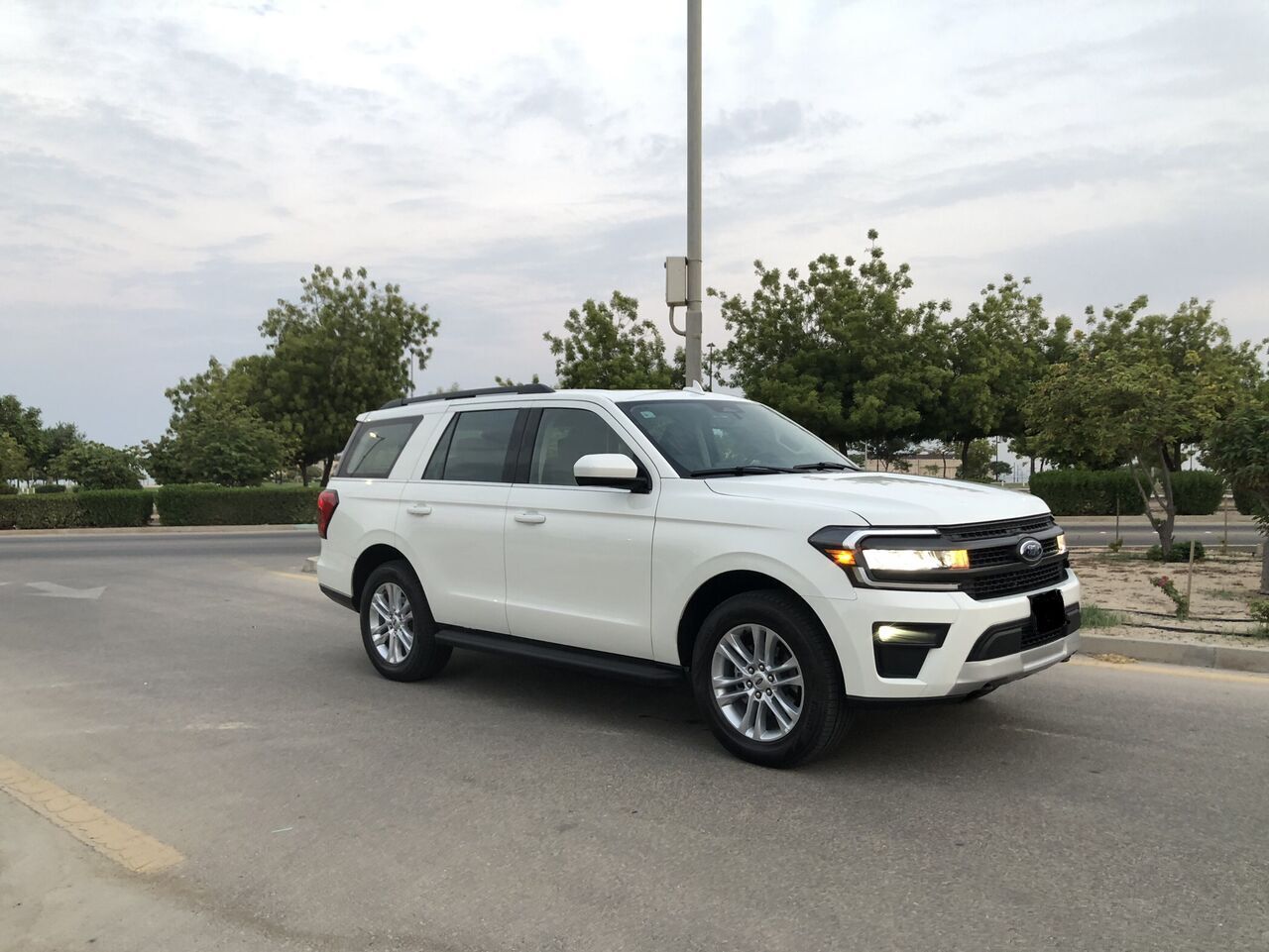 Jubail, Vehicles, Cars & Trucks , SAR 189000,  2024 Ford Expedition XLT (Full Option): Panoramic Roof, Leather Interior, 4x4; Mileage: On,  2024,  6000 KM,  Jubail Down Town