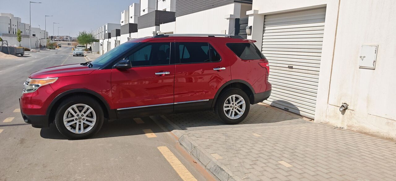 Riyadh, Vehicles, Cars & Trucks , SAR 32000,  Ford Explorer,  2014,  Automatic,  215 KM,