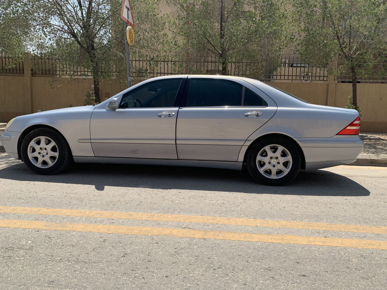 Riyadh, Vehicles, Cars & Trucks , SAR 20000,  Mercedes-Benz S500,  2000,  Automatic,  71000 KM,   Genuine / Original Interior And Exterior