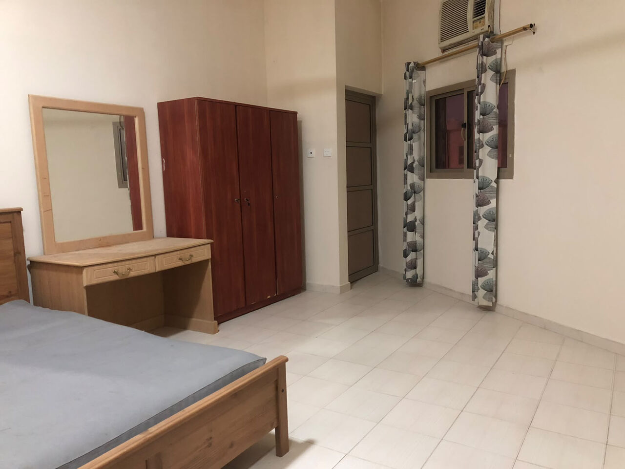 Janabiya, Apartments, Flats, Houses & Villas, BHD 180/year,  1 BR,  RENT - JANABIYA FLAT FULLY FURNISHISED