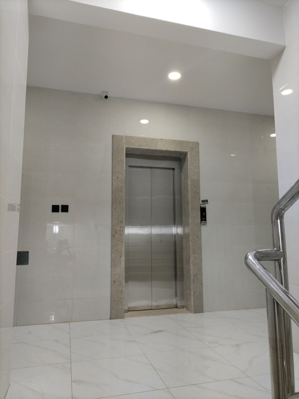 Khobar, Apartments, Flats, Houses & Villas, SAR 22600/year,  2 BR,  Family Apartment For Rent (Two Rooms, Hall, Bathroom, Kitchen) Without Air Conditioning Ma