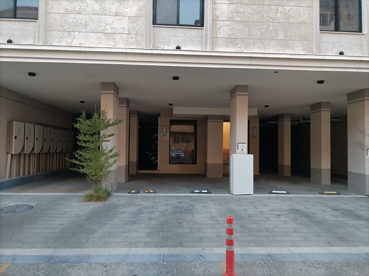 Khobar, Apartments, Flats, Houses & Villas, SAR 19000/year,  1 BR,  Family Apartment For Rent (1 Room, Hall, Bathroom, Kitchen, Hall, Air-Conditioned, Split F