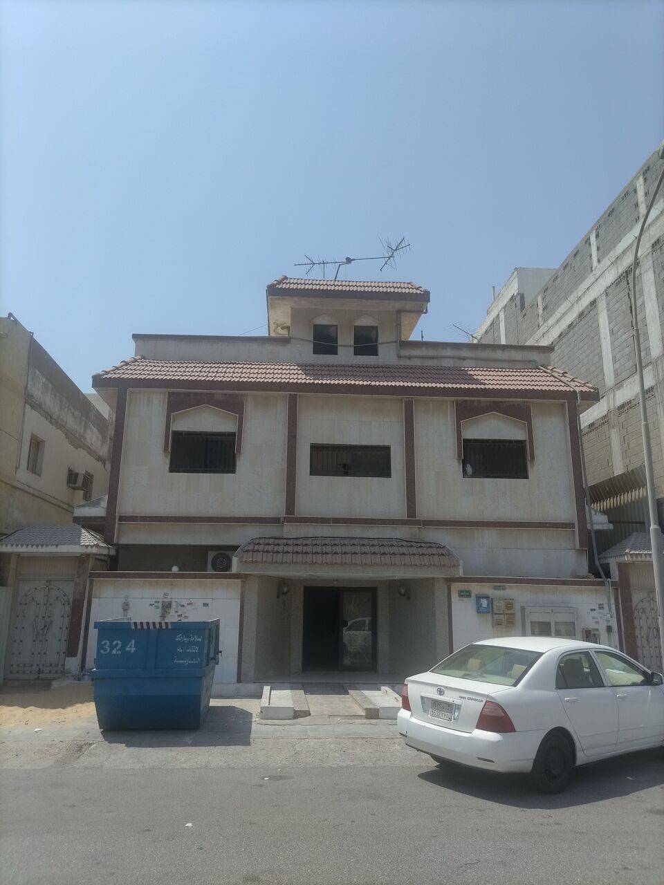 Khobar, Apartments, Flats, Houses & Villas, SAR 75000/year,  6 BR,  Building For Rent Two Floors (10 Rooms 2 Hall 6 Bathrooms 2 Kitchens