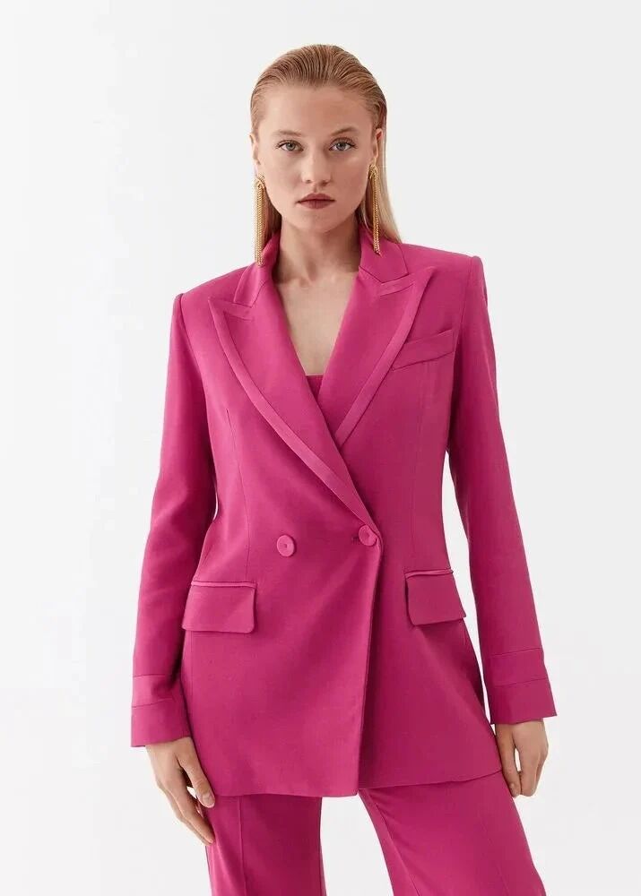 London, Clothing & Accessories, GBP 100,  Discover Distinctive Designer Fashion For Women