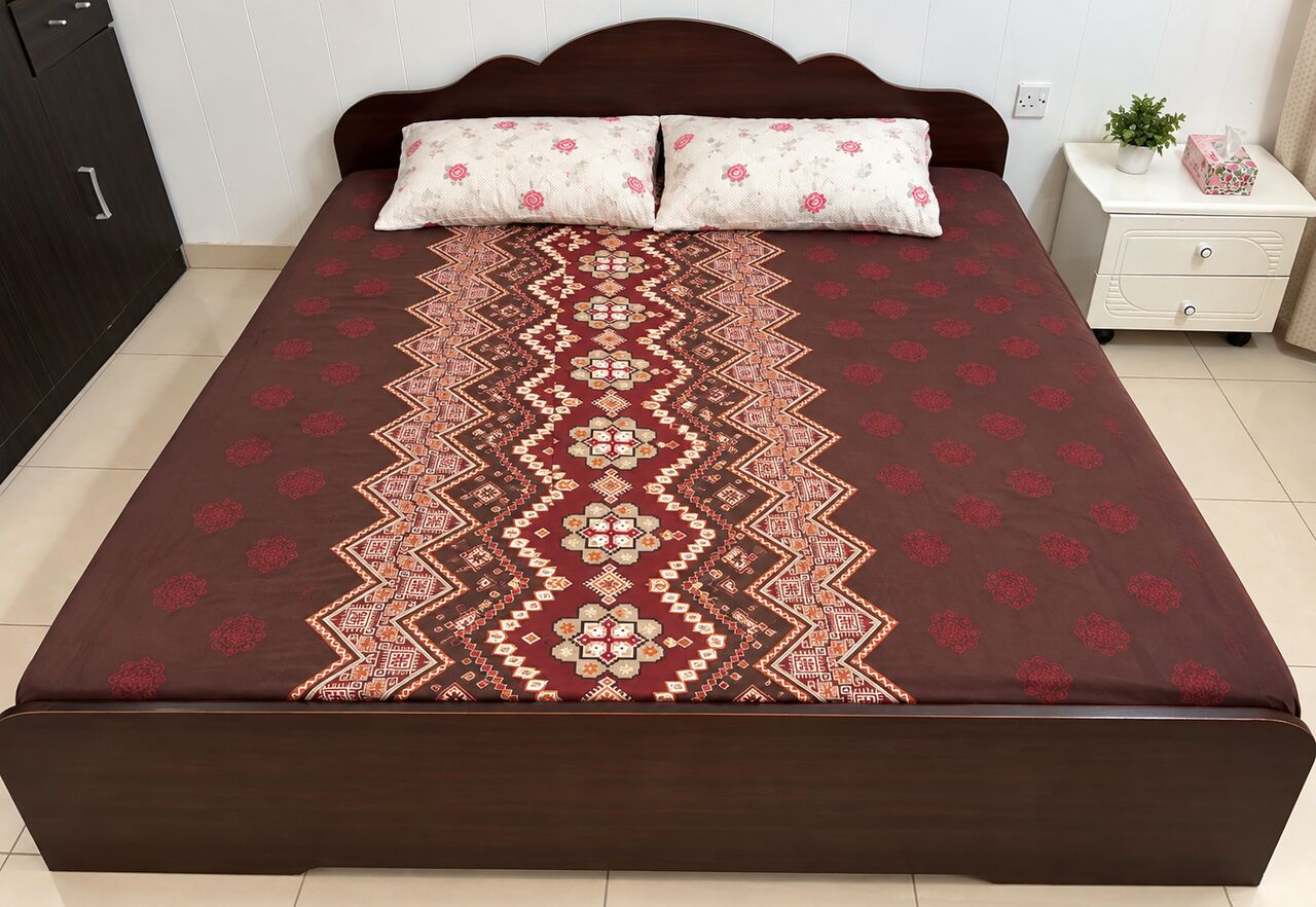 Mahooz, Furniture, BHD 60,  KING SIZE BED FOR SALE Wooden King Bed With Matching Headboard
