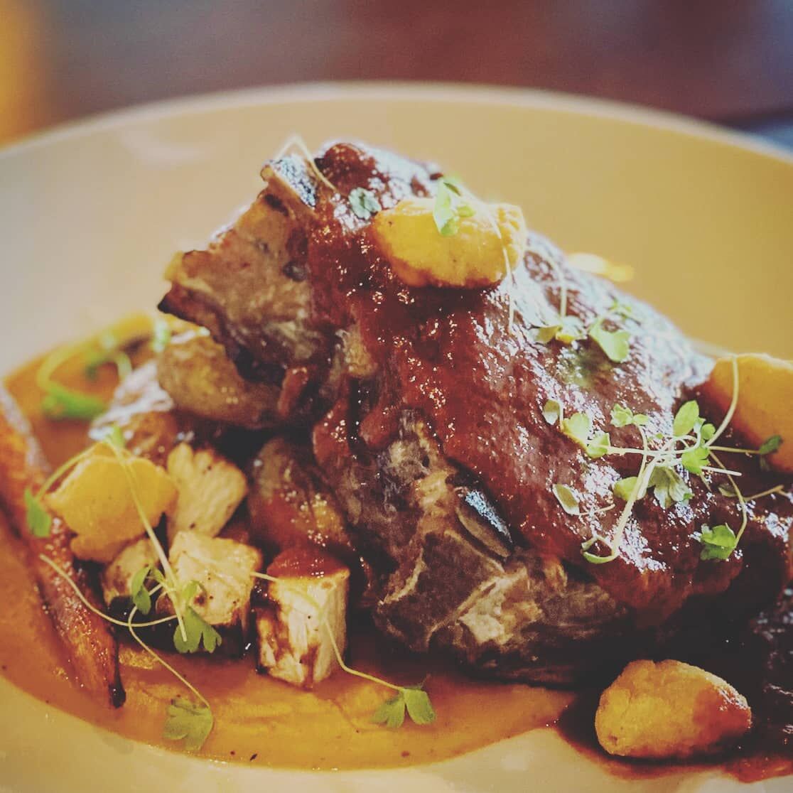 New York, Food & Drink, Where Can I Find Fresh Seafood Restaurants In Portland Maine?