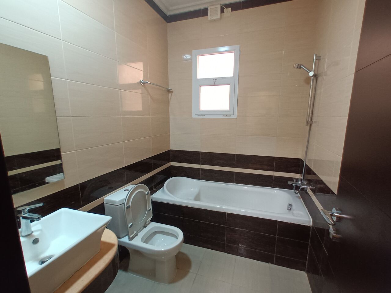 Juffair, Apartments, Flats, Houses & Villas, BHD 300/month,  Furnished,  2 BR,  120 Sq. Meter,  Furnished 2 Bedroom Flat For Rent In Juffair