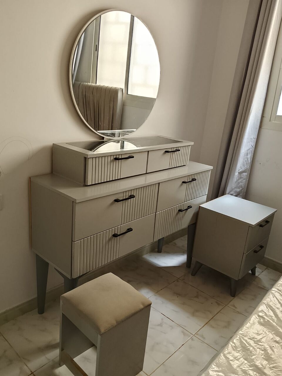 Riyadh, Household Items, SAR 1100,  Bed Set (Bed, Matress Dressing Table And Wadrobe)