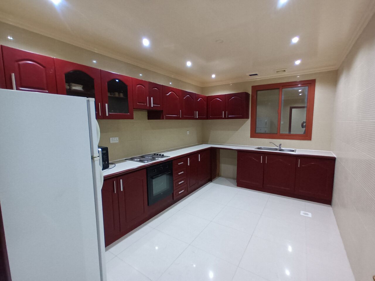 Manama, Apartments, Flats, Houses & Villas, BHD 350/month,  2 BR,  120 Sq. Meter,  Furnished 2 Bedroom Flat For Rent