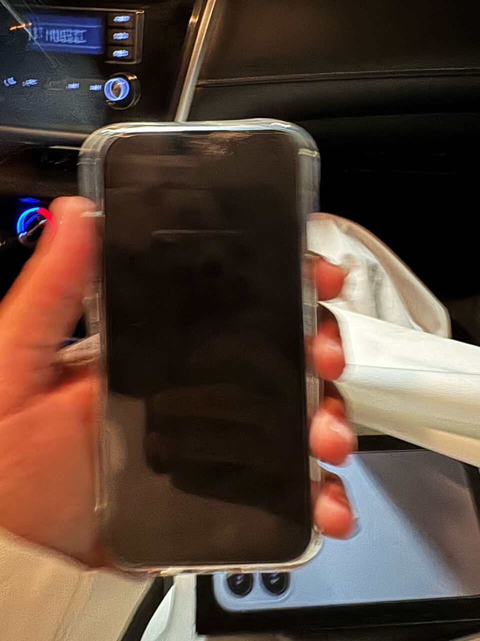 Dammam, Mobile Phones, SAR 1200,  IPhone 13 Pro 256GB, Clean, Never Opened, With A Minor Crack In The Corner Of The Screen,
