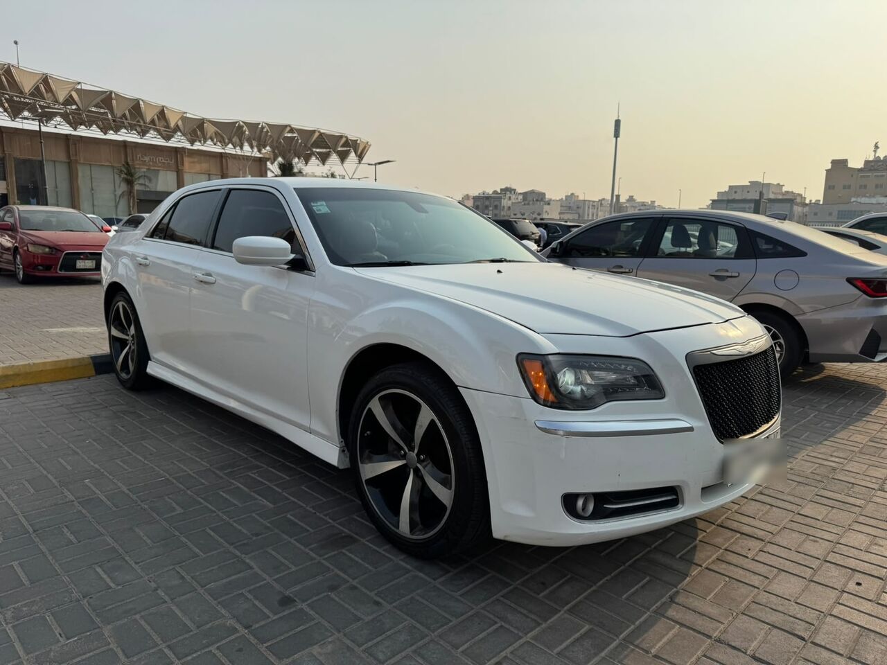 Riyadh, Vehicles, Cars & Trucks , SAR 25000,  Chrysler 300C,  2012,  Automatic,  267000 KM,  Chrysler C300 Six Cylinders Eco Mode Price Negotiable