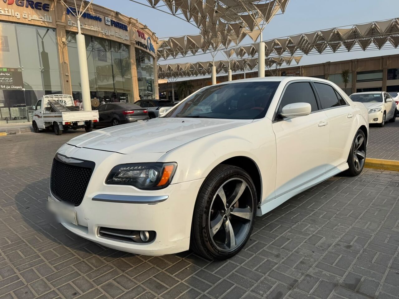 Riyadh, Vehicles, Cars & Trucks , SAR 25000,  Chrysler 300C,  2012,  Automatic,  267000 KM,  Chrysler C300 Six Cylinders Eco Mode Price Negotiable