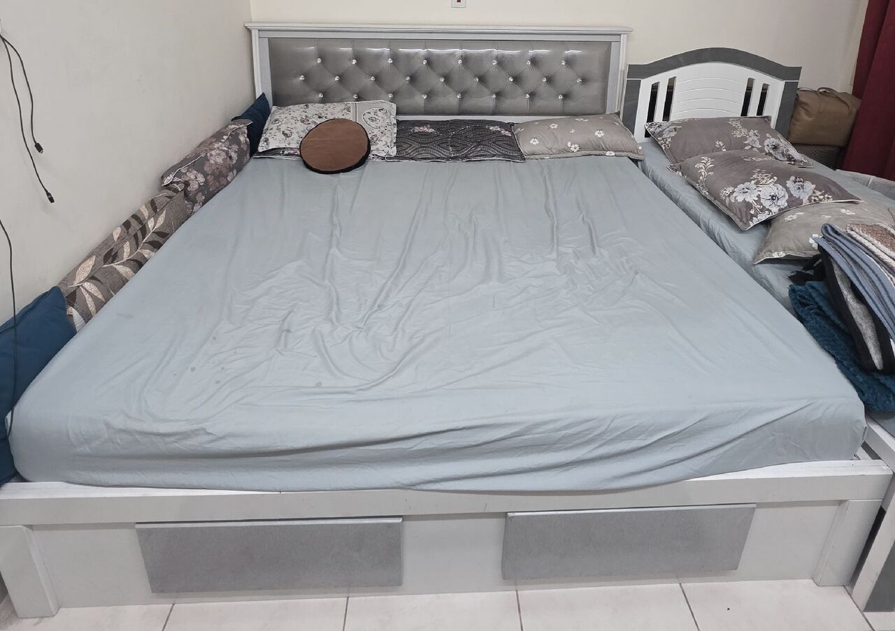 Al Khobar Al Shamalia, Furniture, SAR 400,  Used King Size Cot 200 X 200 Cm For Sale