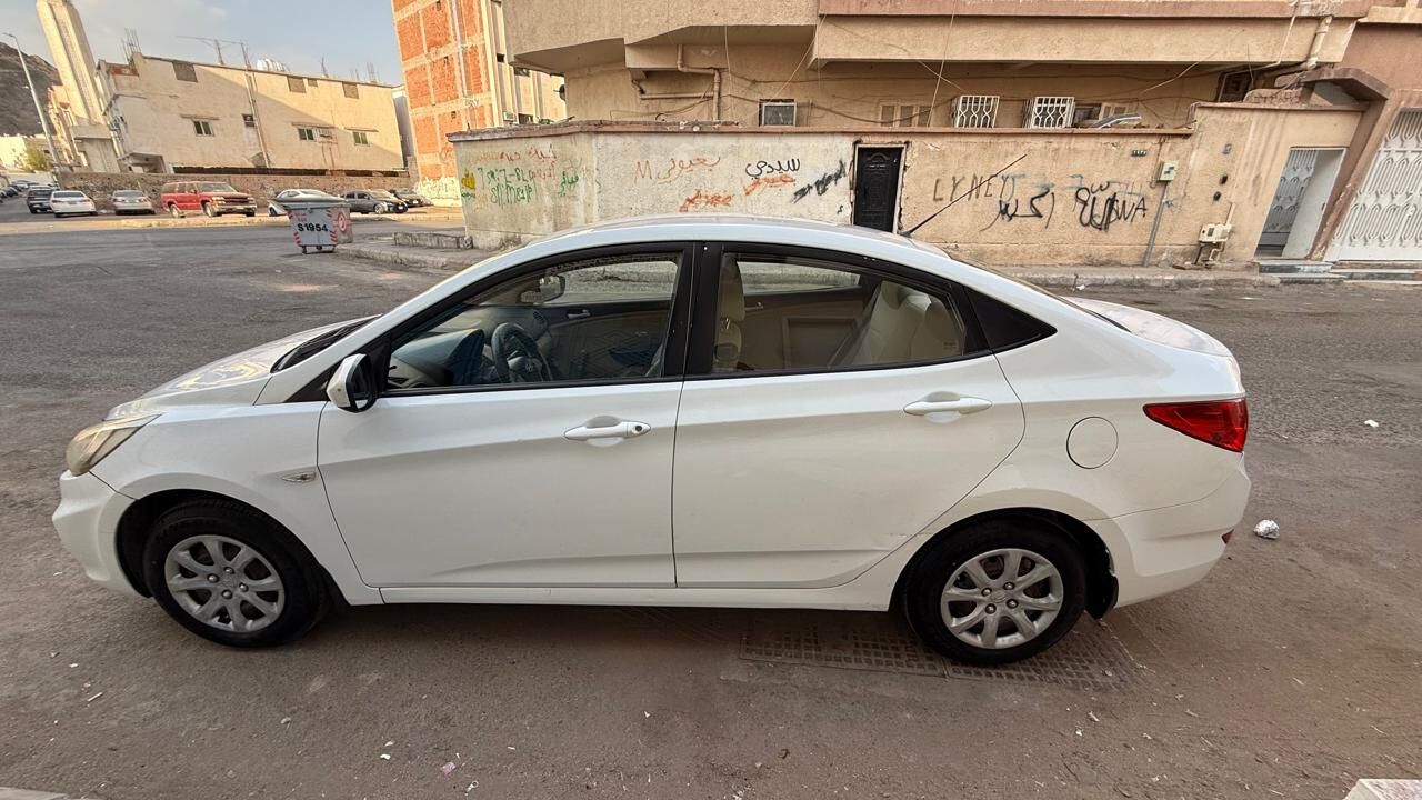 Madinah, Vehicles, Cars & Trucks , SAR 15000,  Hyundai Accent,  2012,  Automatic,  183200 KM,  Hyunadi Accent For Sale (  Model)