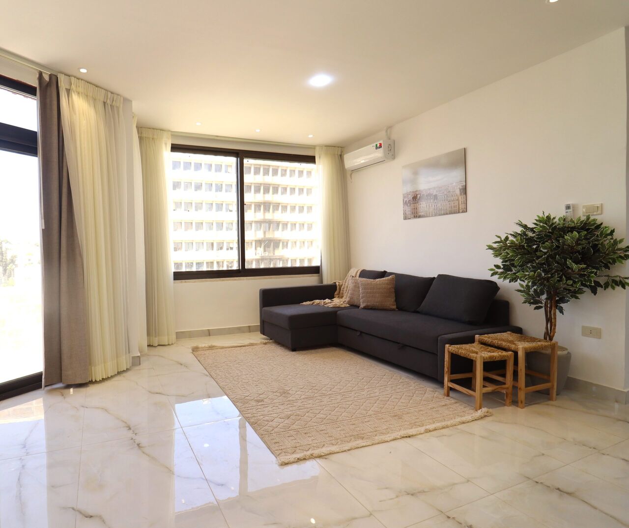 Jabal Al-Weibdeh, Apts/Flats Wanted, JOD 12000/year,  Furnished,  2 BR,  Beautiful Two-Bedroom Apartment In Jabal Al-Weibdeh 🏡✨