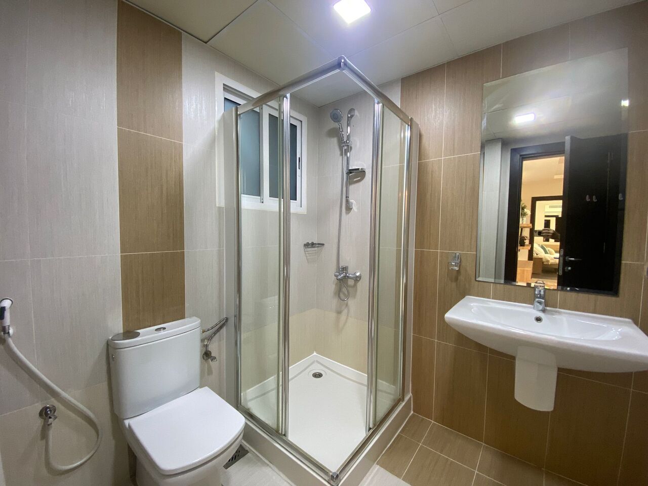 Manama, Apartments, Flats, Houses & Villas, BHD 500/month,  2 BR,  120 Sq. Meter,  Furnished 2 Bedroom Flat For Rent