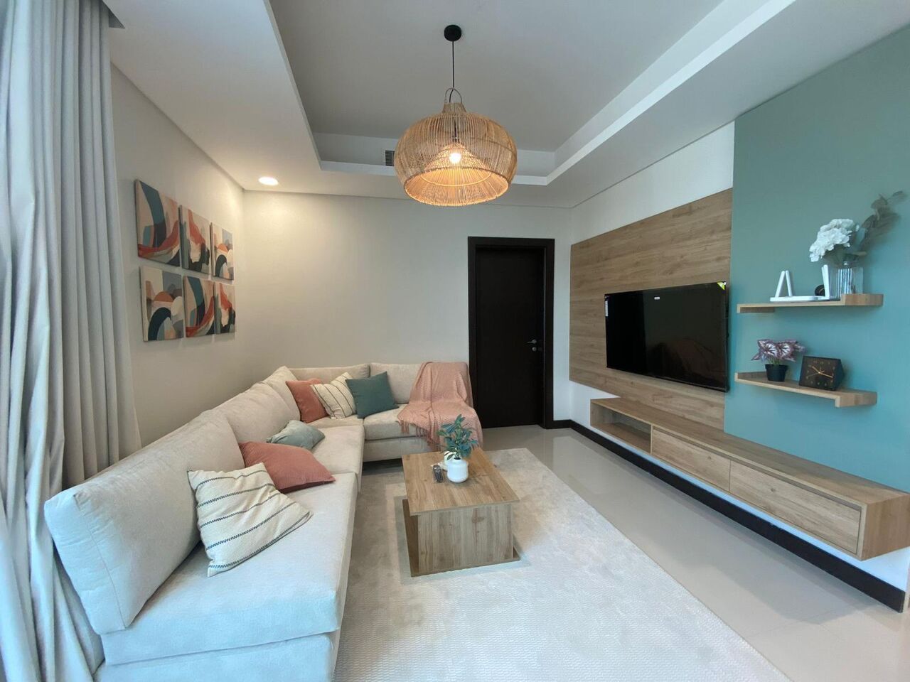 Manama, Apartments, Flats, Houses & Villas, BHD 500/month,  2 BR,  120 Sq. Meter,  Furnished 2 Bedroom Flat For Rent