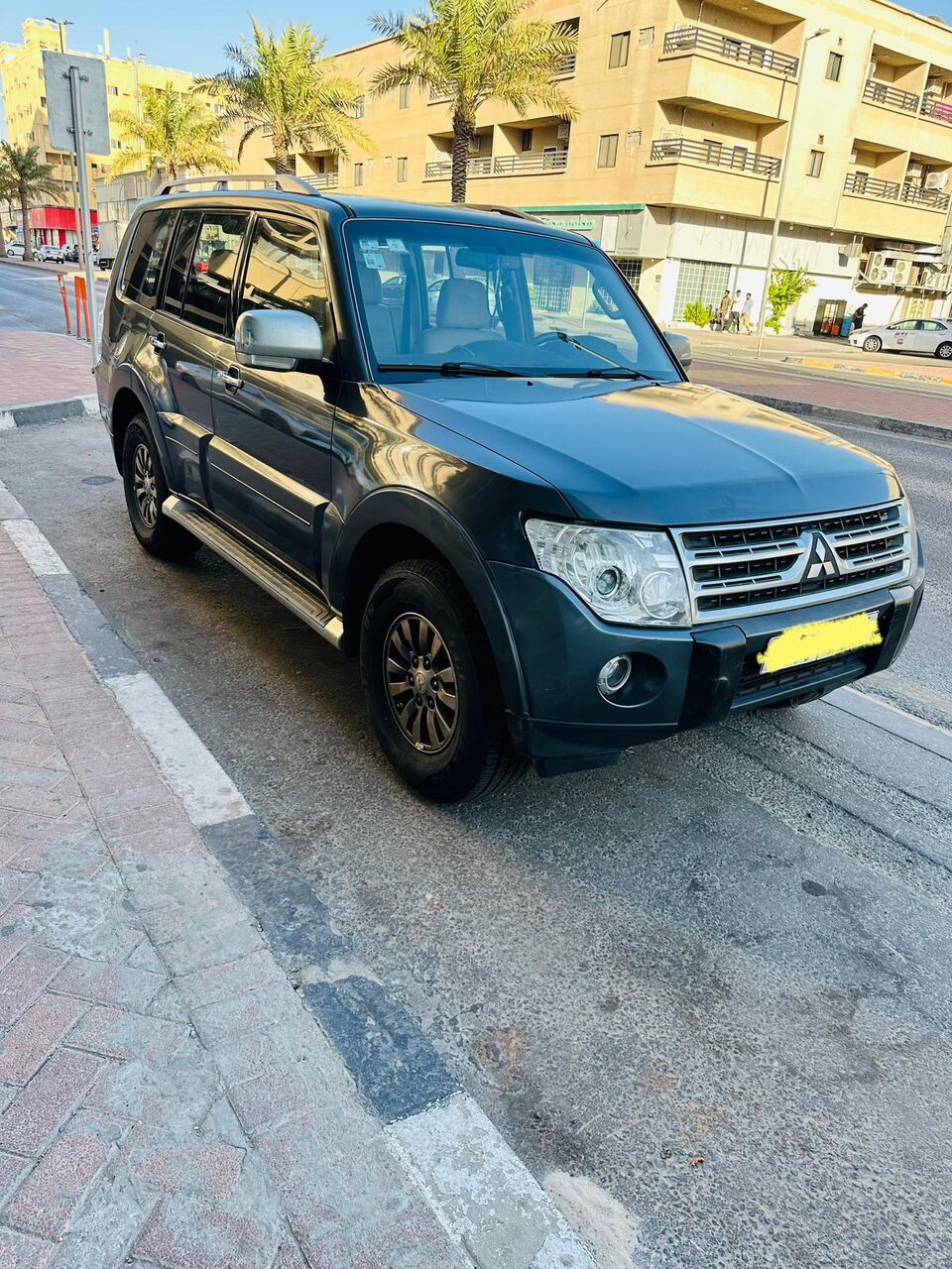 Dammam, Vehicles, Cars & Trucks , SAR 21000,  Mitsubishi Pajero,  2010,  Automatic,  685000 KM,   For Sale