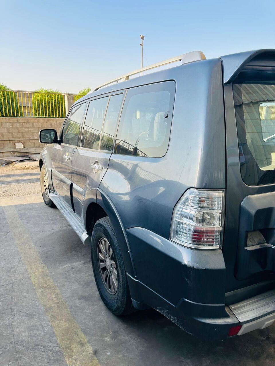 Dammam, Vehicles, Cars & Trucks , SAR 21000,  Mitsubishi Pajero,  2010,  Automatic,  685000 KM,   For Sale