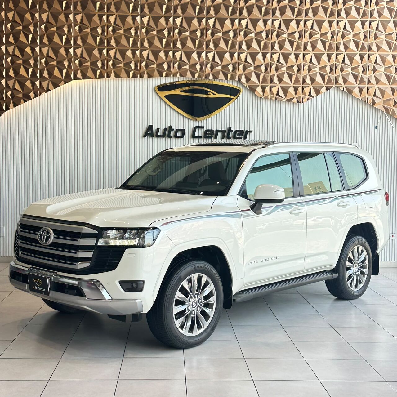 Riffa, Vehicles, Cars & Trucks , BHD 23900,  TOYOTA LAND CRUISER GXR V6 4.0 WHITE,  2024,  Automatic,  77000 KM,