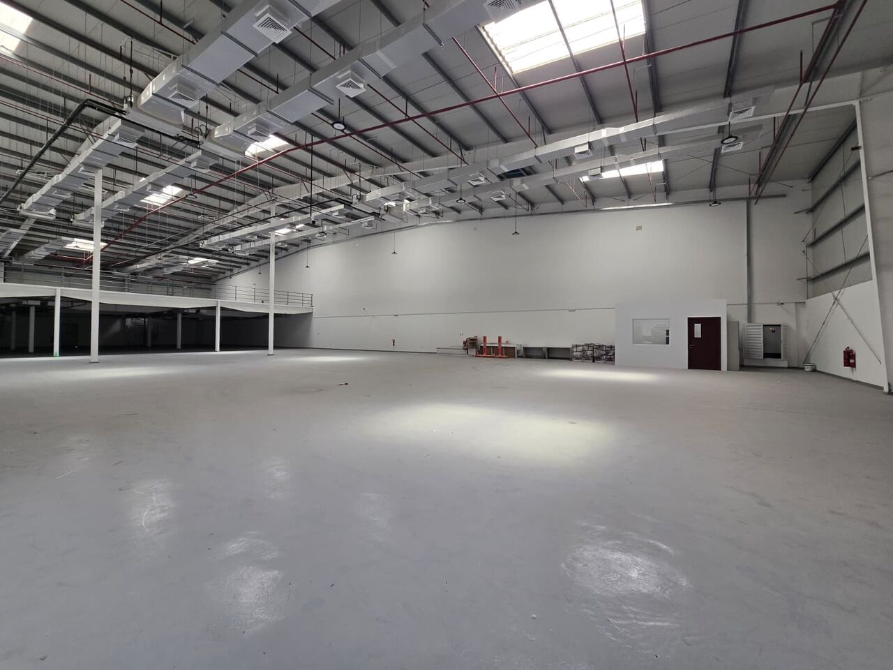 Hidd, Warehouses, BHD 6750,  1350 Sq. Meter,  Warehouse For Rent In Hidd With Facilities