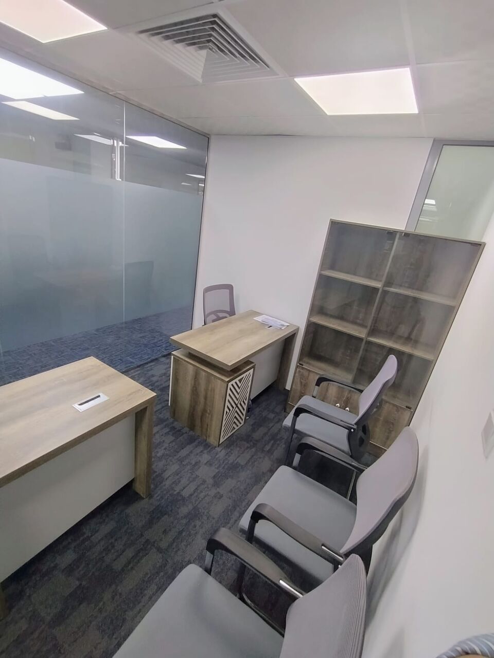 Deira, Offices, AED 19999,  110 Sq. Feet,  Furnished Office Space Available For Rent In Deira,Dubai.