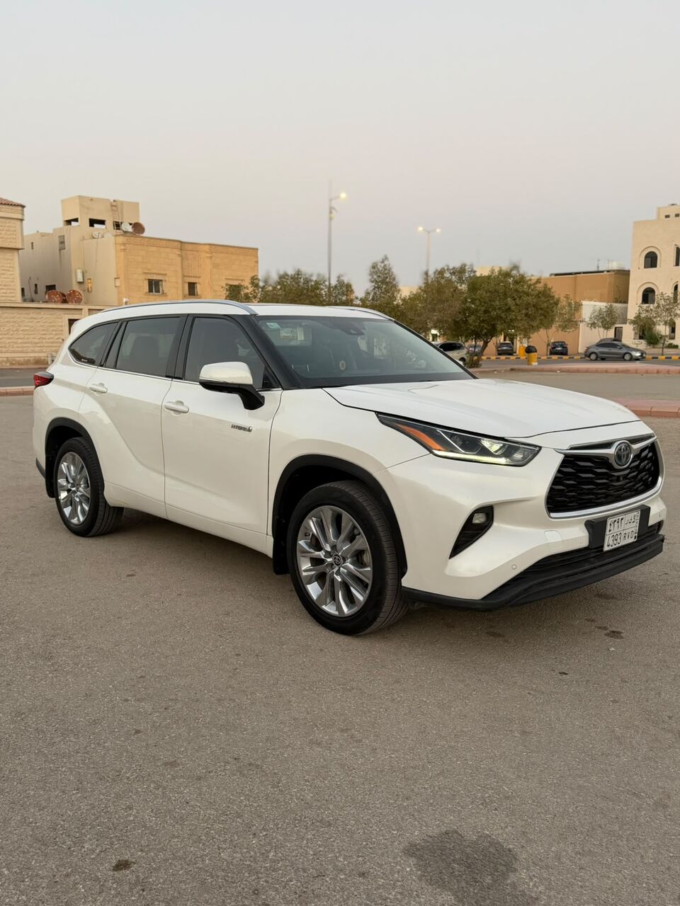 Riyadh, Vehicles, Cars & Trucks , SAR 110000,  TOYOTA HIGHLANDER,  2021,  Automatic,  120 KM,  LIMITED FULL OPTION A
