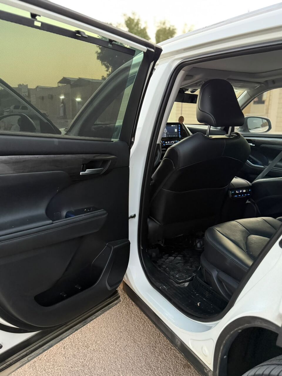 Riyadh, Vehicles, Cars & Trucks , SAR 110000,  TOYOTA HIGHLANDER,  2021,  Automatic,  120 KM,  LIMITED FULL OPTION B