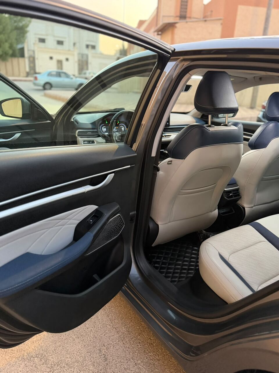 Riyadh, Vehicles, Cars & Trucks , SAR 34000,  GEELY EMGRAND,  2024,  Automatic,  70000 KM,  NEAT AND CLEAN 2