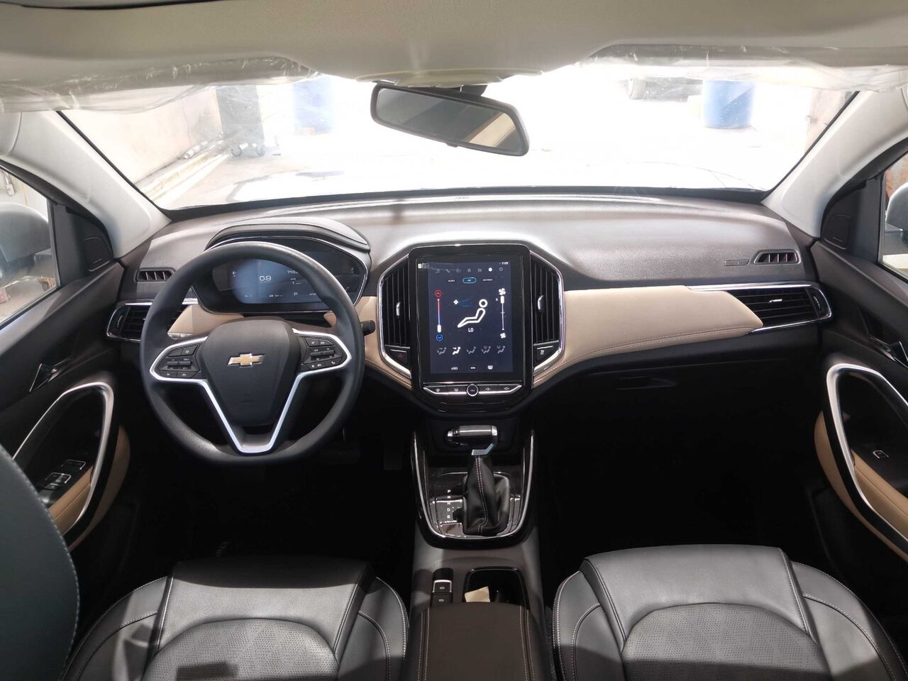 Jeddah, Vehicles, Cars & Trucks , SAR 69000,  Chevrolet Captiva,  2026,  Automatic,  8726 KM,   Premier