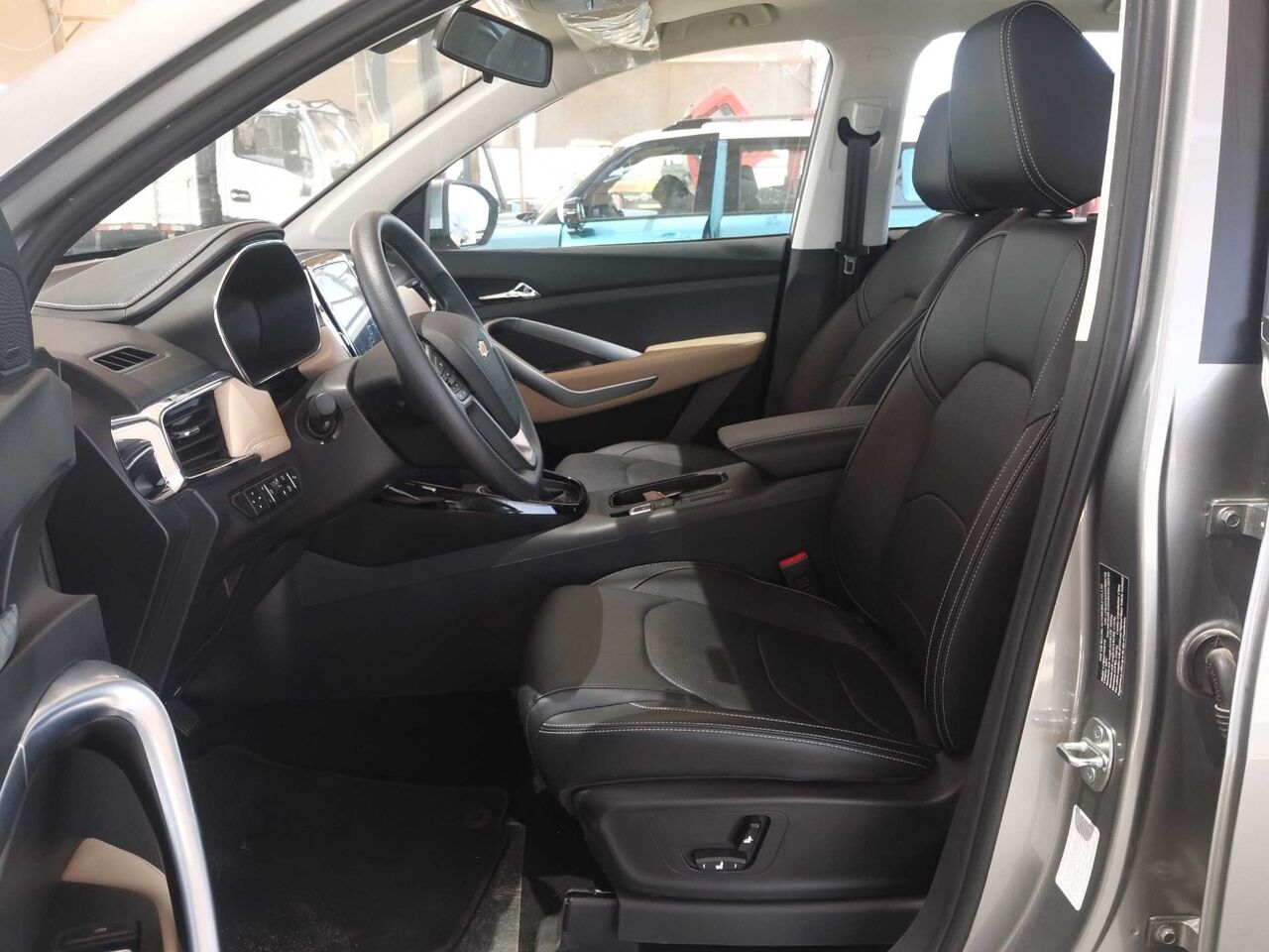 Jeddah, Vehicles, Cars & Trucks , SAR 69000,  Chevrolet Captiva,  2026,  Automatic,  8726 KM,   Premier
