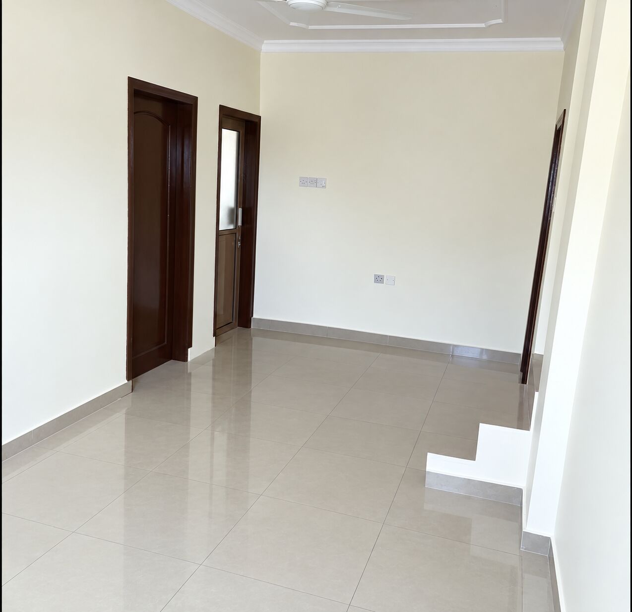 Busaiteen, Apartments, Flats, Houses & Villas, BHD 200/month,  3 BR,  For Rent: Apartment In Busaiteen.