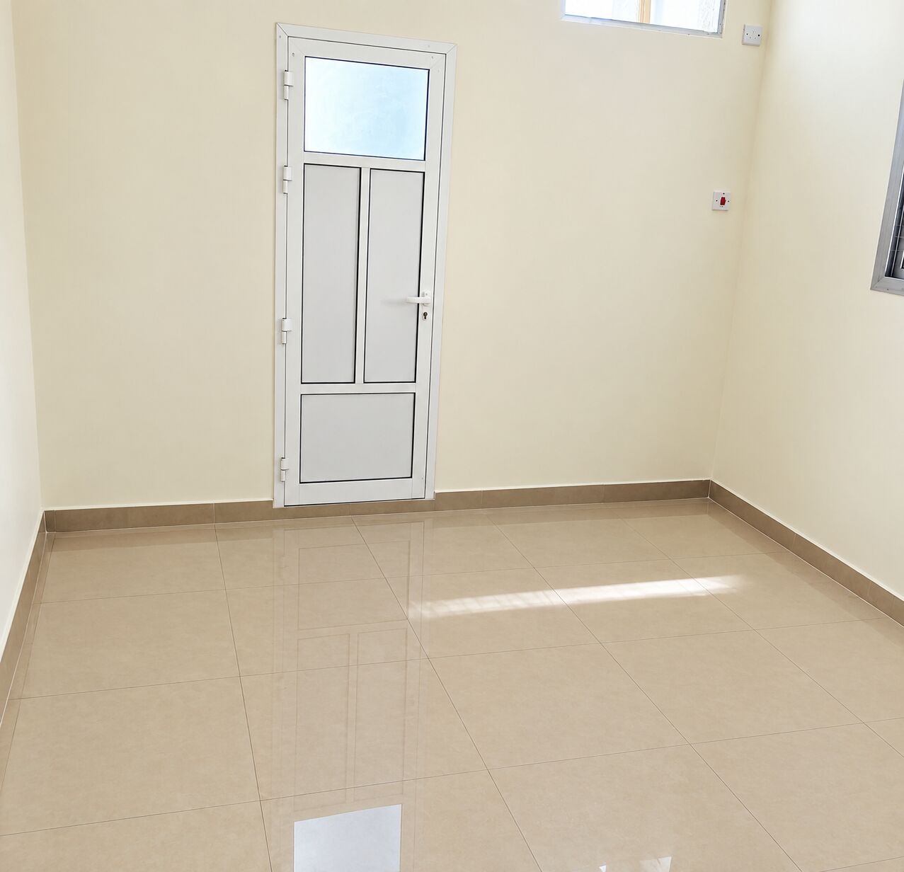 Busaiteen, Apartments, Flats, Houses & Villas, BHD 200/month,  3 BR,  For Rent: Apartment In Busaiteen.
