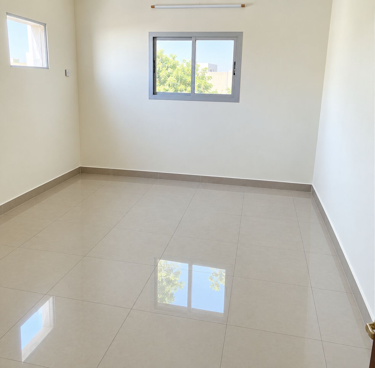 Busaiteen, Apartments, Flats, Houses & Villas, BHD 200/month,  3 BR,  For Rent: Apartment In Busaiteen.