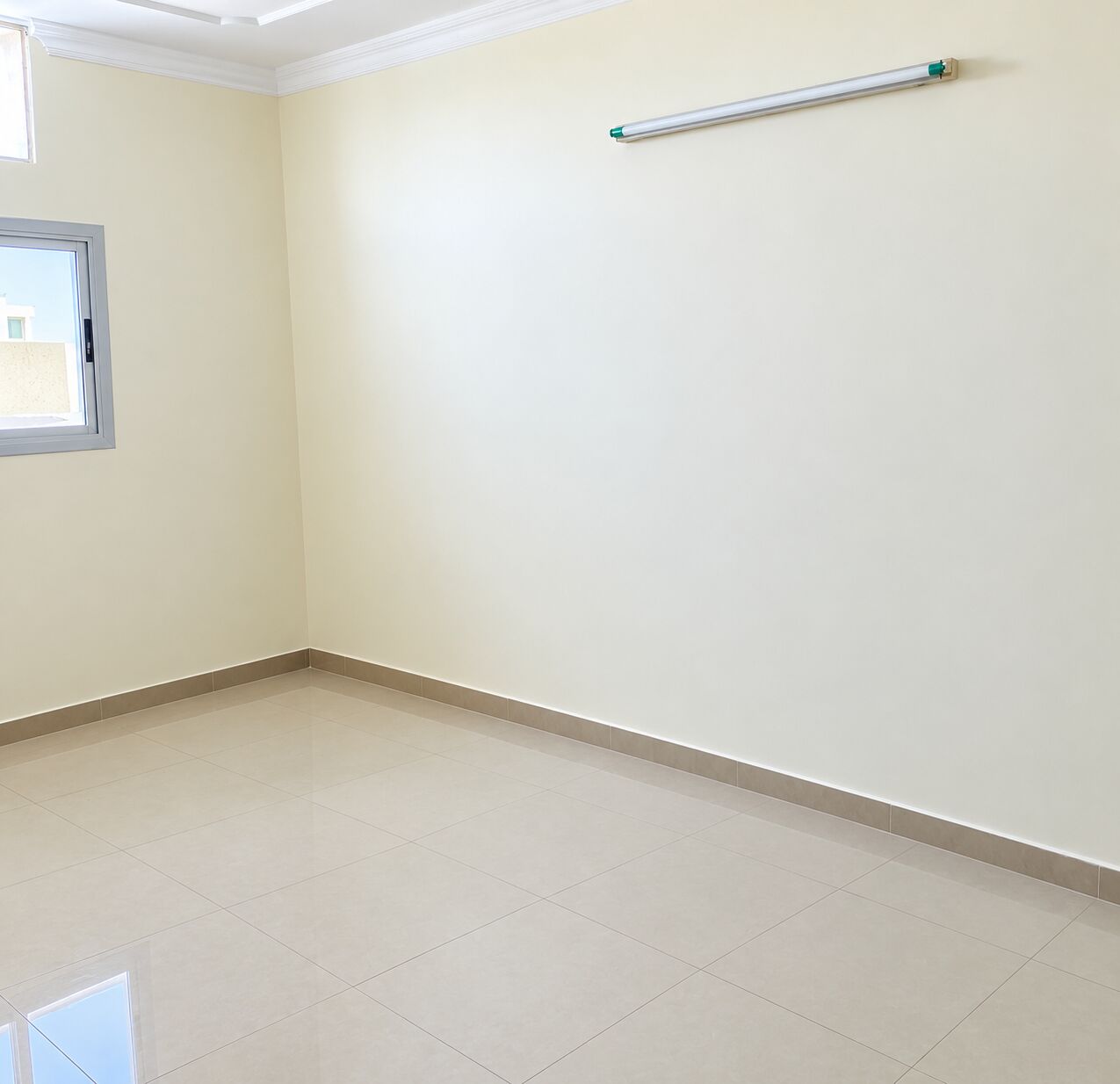 Busaiteen, Apartments, Flats, Houses & Villas, BHD 200/month,  3 BR,  For Rent: Apartment In Busaiteen.