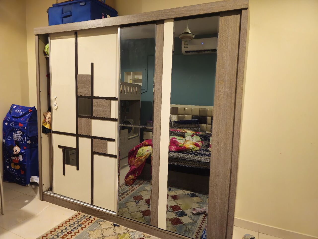 Riyadh, Furniture, SAR 1500,  Bedroom Set For Sale In Good Condition