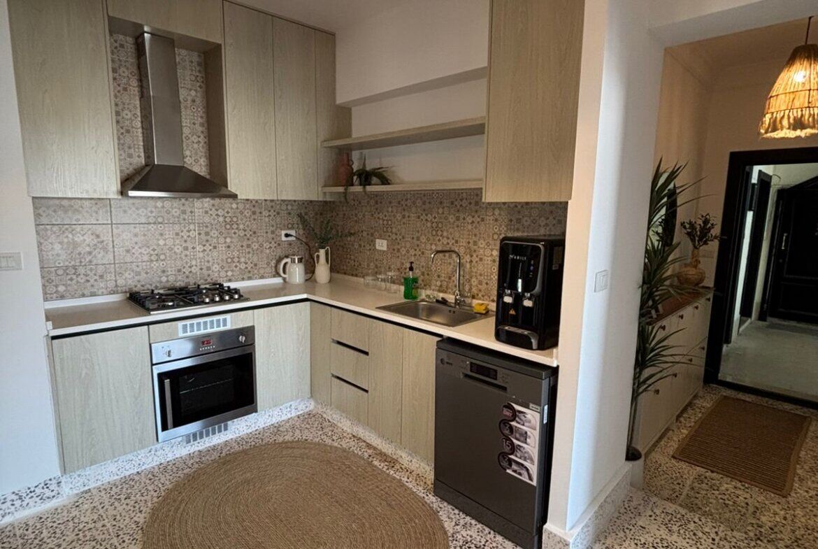 Amman, Apts/Flats Wanted, JOD 10000/year,  Furnished,  2 BR,  Charming Two-Bedroom Apartment With A Stunning View In Weibdeh 🌿✨