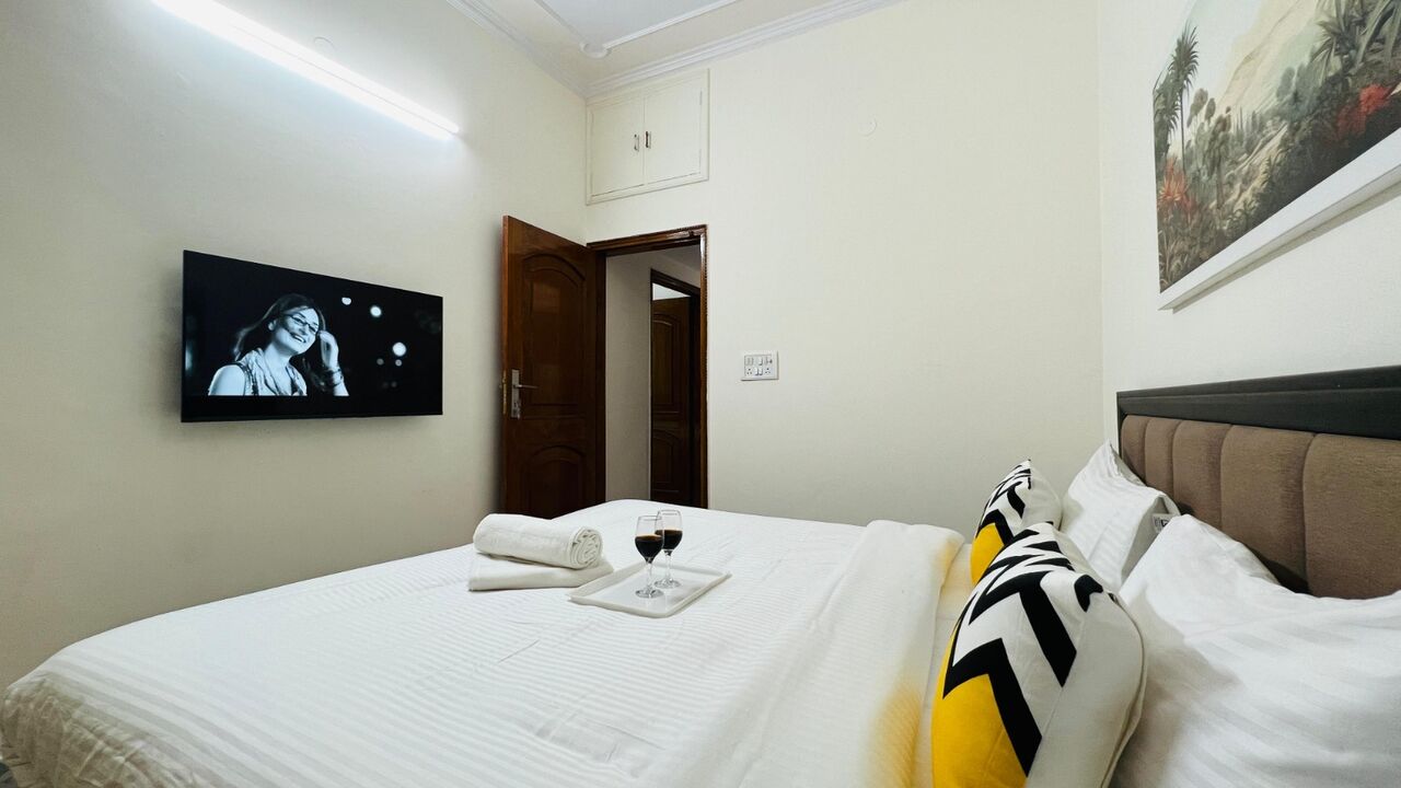 Rohini, Apartments, Flats, Houses & Villas, INR 8215/day,  2 BR,  1200 Sq. Feet,  Classified Ad