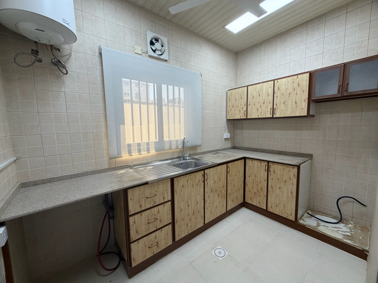 Adliya, Apartments, Flats, Houses & Villas, BHD 260/month,  2 BR,  2 Bedroom Flat For Rent With Ewa