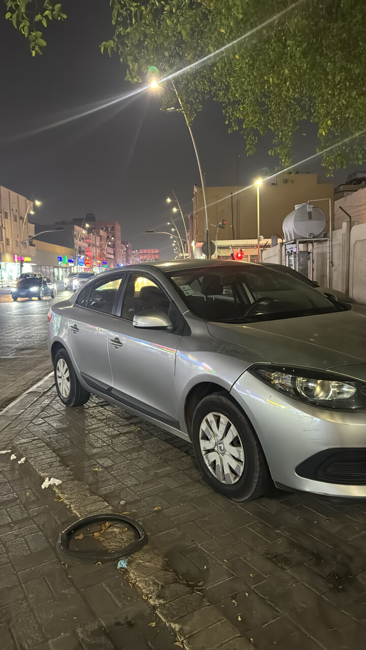 Dammam, Vehicles, Cars & Trucks , SAR 11500,  Renault Fluence,  2015,  Automatic,  177000 KM,  URGENT SALE