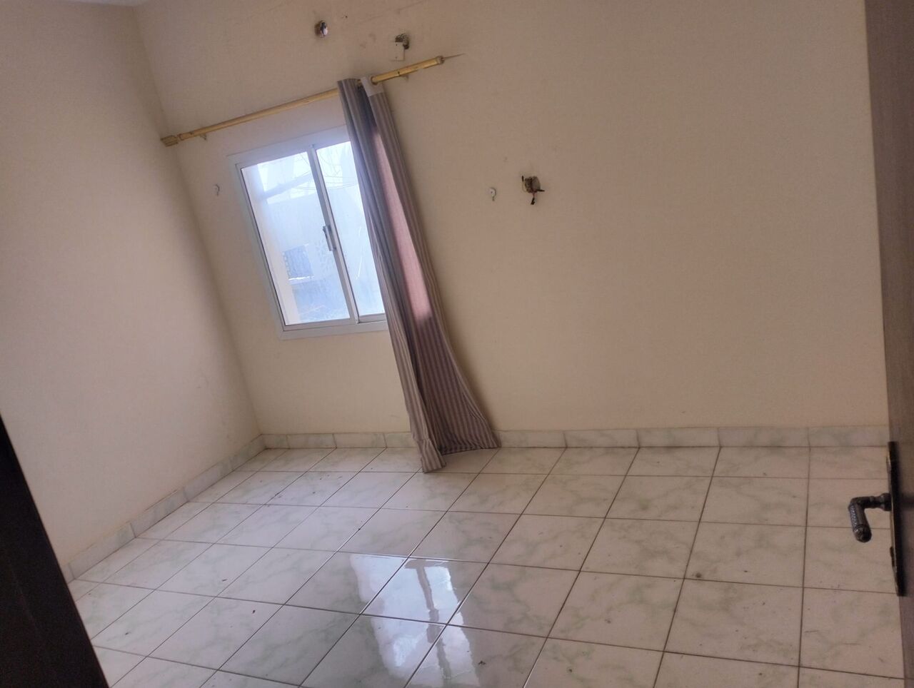 Manama, Apartments, Flats, Houses & Villas, BHD 150/month,  2 BR,  110 Sq. Meter,  2 Bedroom Flat For Rent In Manama
