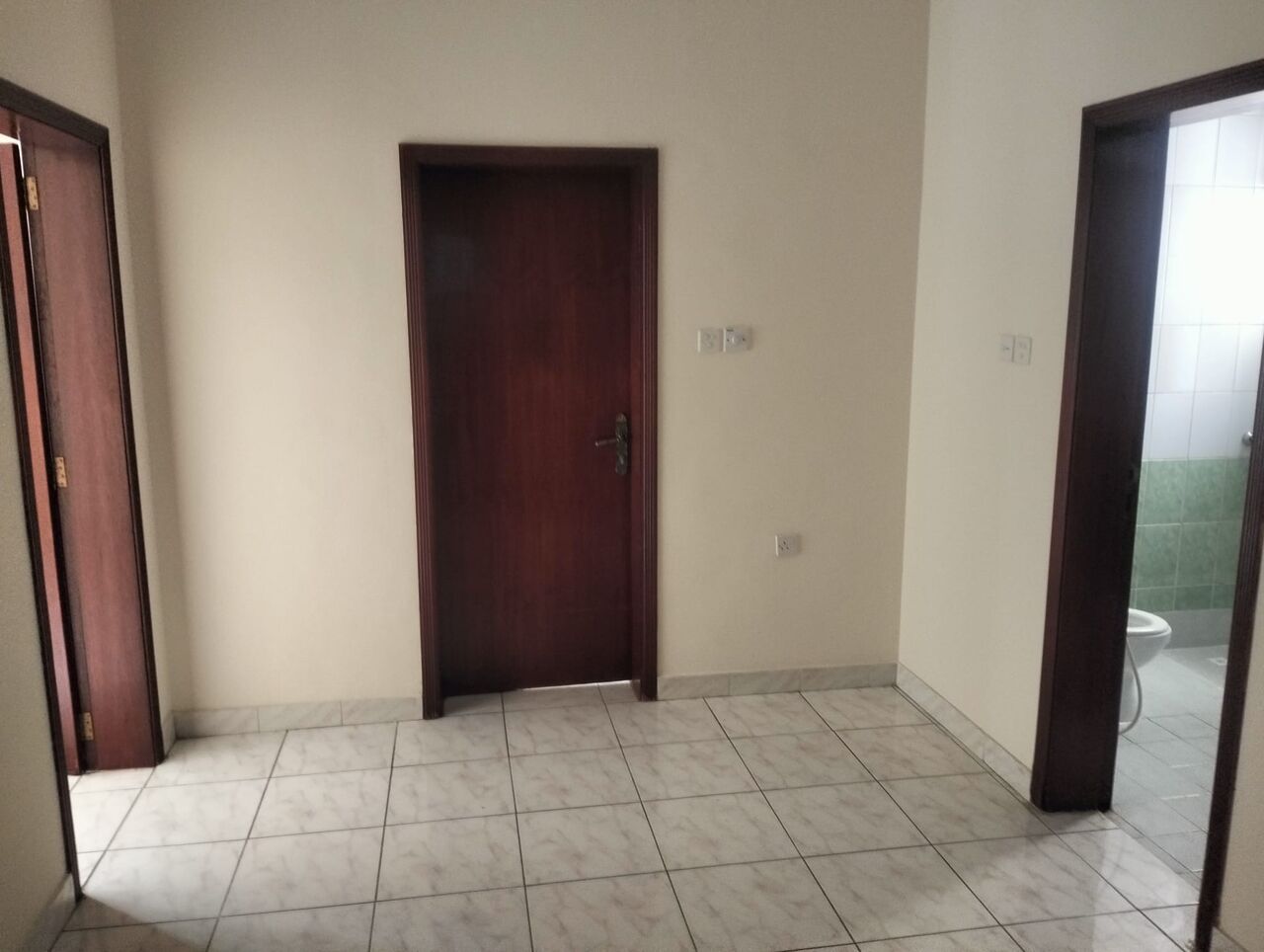 Manama, Apartments, Flats, Houses & Villas, BHD 110/month,  1 BR,  100 Sq. Meter,  1 Bedroom Flat For Rent In Manama
