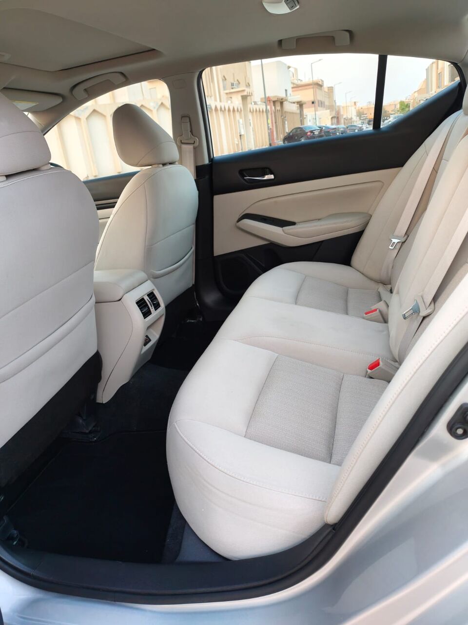 Riyadh, Vehicles, Cars & Trucks , SAR 55000,  Nissan Altima,  2022,  Automatic,  113000 KM,    Mid Options With Sunroof For Sale Urgent Sales