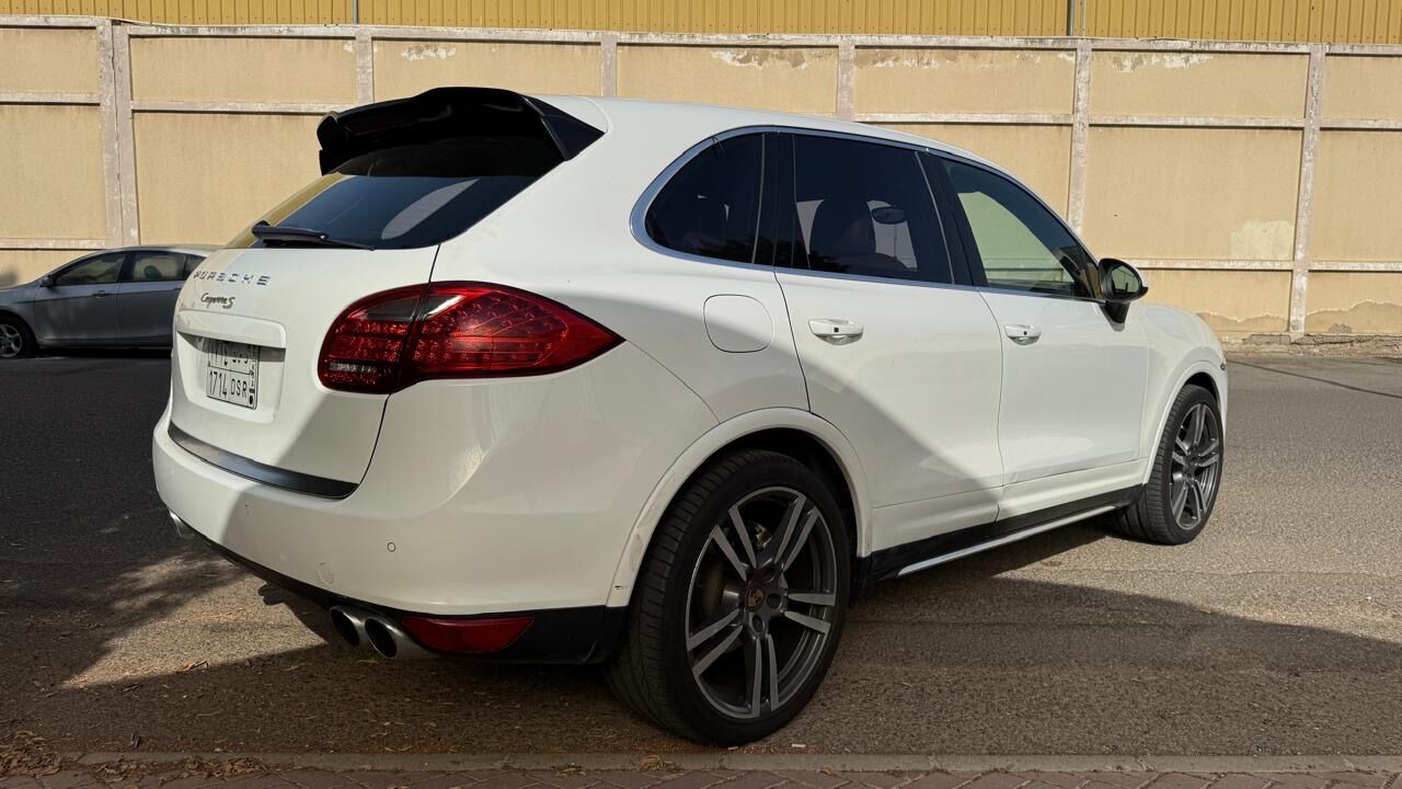 Jeddah, Vehicles, Cars & Trucks , SAR 65,  Porsche Cayenne S,  2013,  Automatic,  200000 KM,    4.8L V6 Engine Mileage: ~200,000 Km (averaging 15,000 Km Per Year)